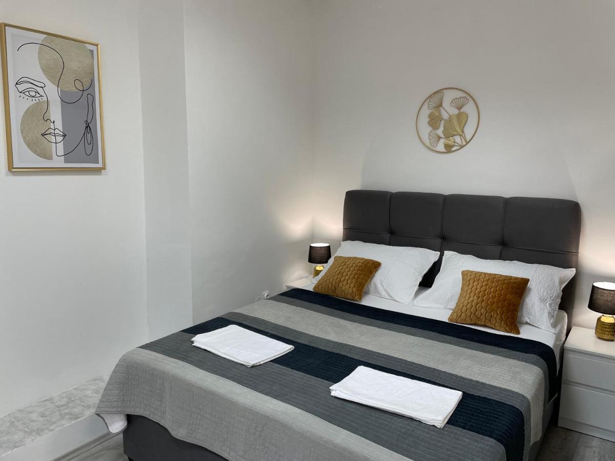 Apartment Studio Beauty In Centar Pula Exterior foto